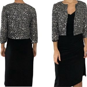 Grey sequin three quarter sleeve jacket